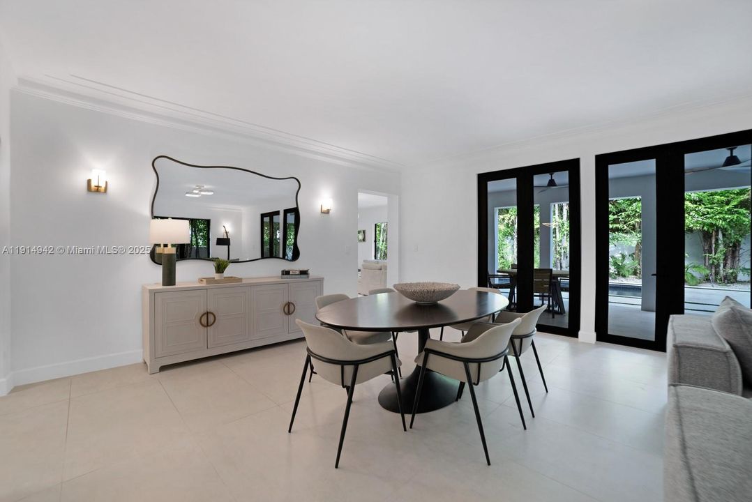 For Sale: $5,795,000 (5 beds, 5 baths, 4084 Square Feet)