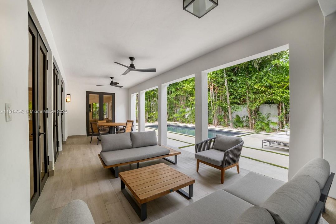 For Sale: $5,795,000 (5 beds, 5 baths, 4084 Square Feet)