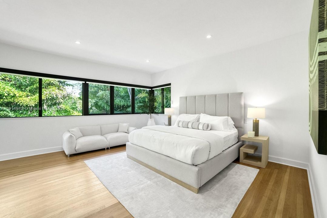 For Sale: $5,795,000 (5 beds, 5 baths, 4084 Square Feet)