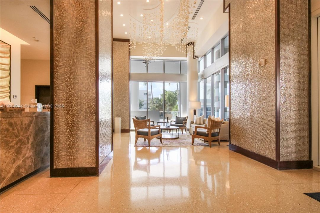 For Sale: $1,499,000 (2 beds, 2 baths, 1084 Square Feet)