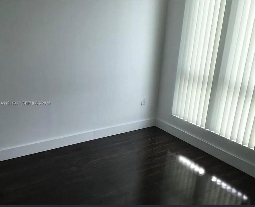 Под контрактом: $2,450 (1 спален, 1 ванн, 797 Квадратных фут)