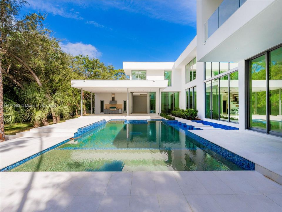 На продажу: $10,995,000 (7 спален, 7 ванн, 0 Квадратных фут)