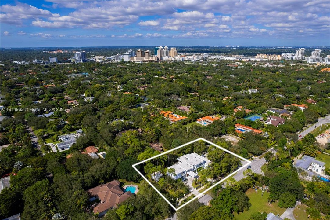 На продажу: $10,995,000 (7 спален, 7 ванн, 0 Квадратных фут)