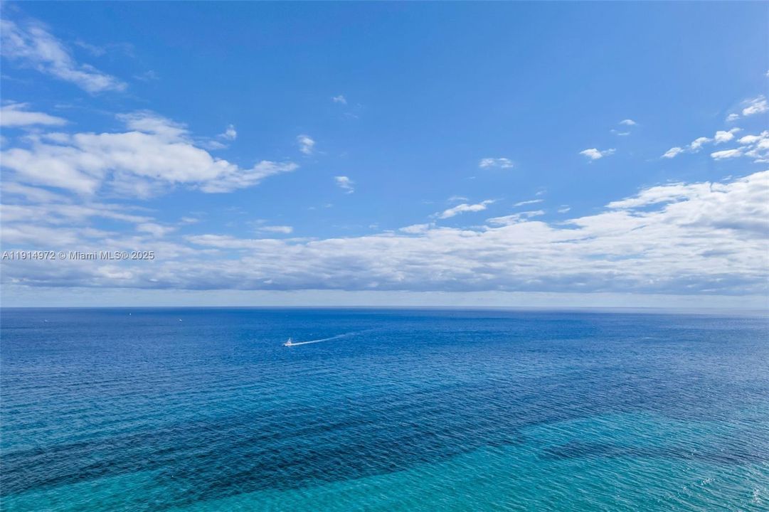 For Sale: $4,100,000 (3 beds, 3 baths, 2428 Square Feet)