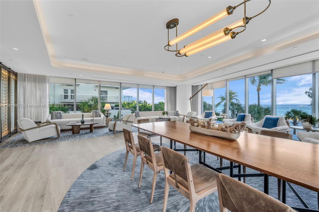 For Sale: $4,100,000 (3 beds, 3 baths, 2428 Square Feet)