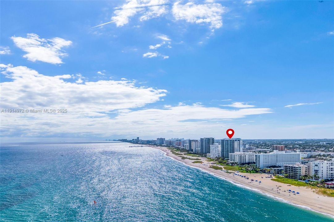 For Sale: $4,100,000 (3 beds, 3 baths, 2428 Square Feet)