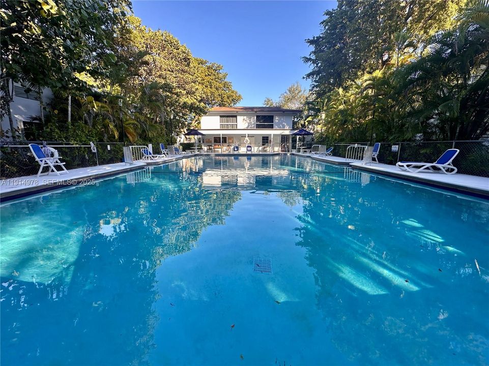 En Renta: $2,400 (2 camas, 1 baños, 800 Pies cuadrados)