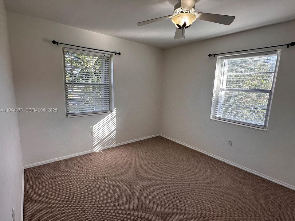 En Renta: $2,400 (2 camas, 1 baños, 800 Pies cuadrados)