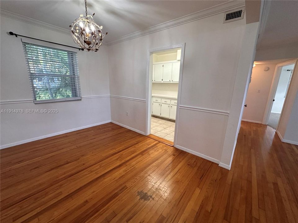 En Renta: $2,400 (2 camas, 1 baños, 800 Pies cuadrados)