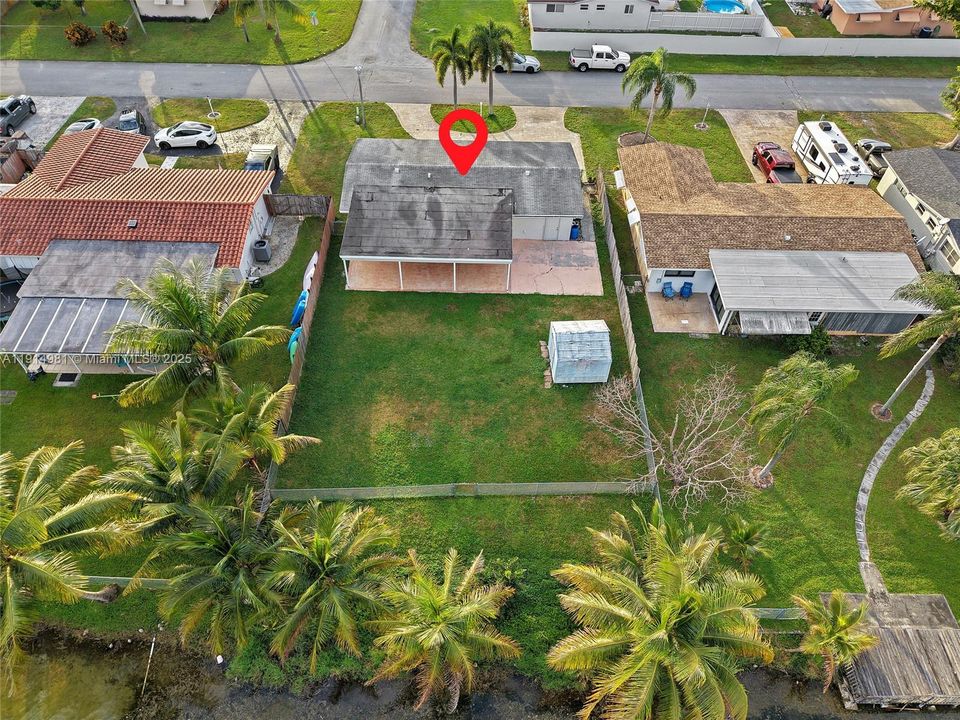 На продажу: $475,000 (2 спален, 1 ванн, 874 Квадратных фут)