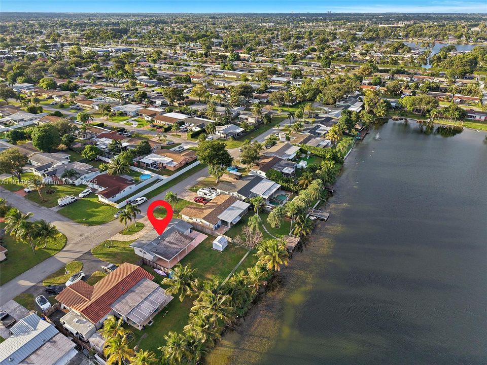 На продажу: $475,000 (2 спален, 1 ванн, 874 Квадратных фут)