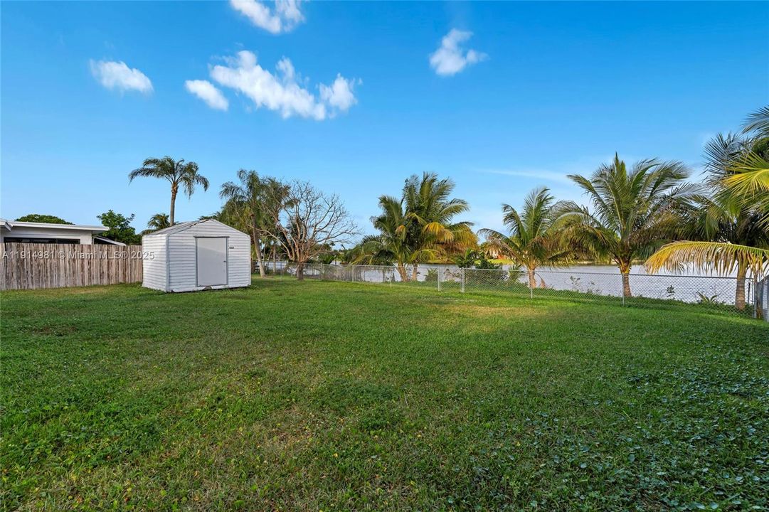 На продажу: $475,000 (2 спален, 1 ванн, 874 Квадратных фут)