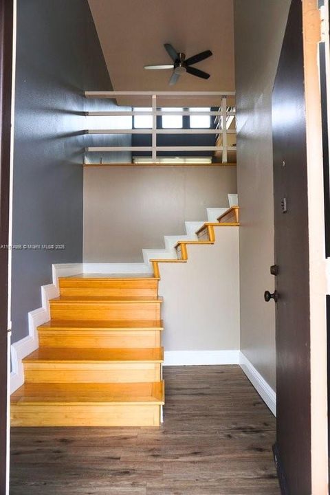 Activo con contrato: $2,800 (2 camas, 2 baños, 1349 Pies cuadrados)