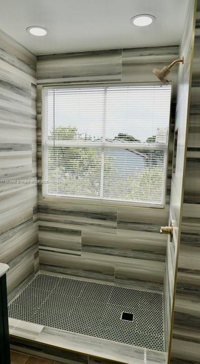 Activo con contrato: $2,800 (2 camas, 2 baños, 1349 Pies cuadrados)