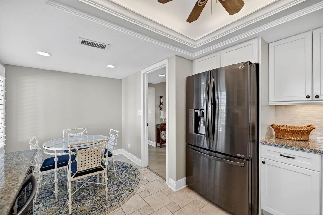 BREAKFAST NOOK.....
