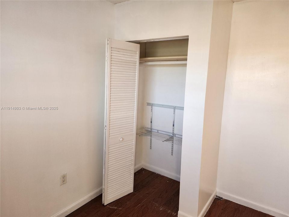 Activo con contrato: $2,750 (3 camas, 2 baños, 1150 Pies cuadrados)