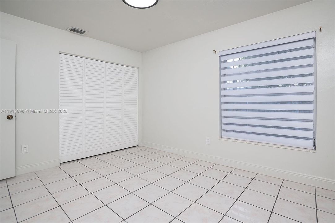 Activo con contrato: $485,000 (3 camas, 1 baños, 1015 Pies cuadrados)