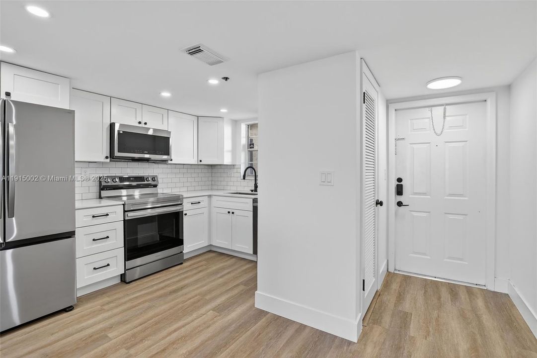 Activo con contrato: $254,999 (2 camas, 2 baños, 1140 Pies cuadrados)