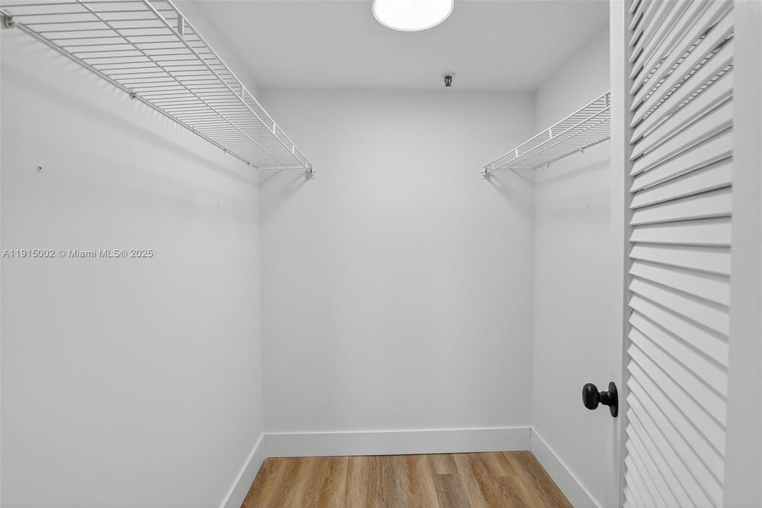 Activo con contrato: $254,999 (2 camas, 2 baños, 1140 Pies cuadrados)