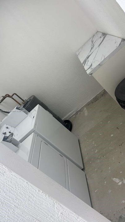 Recently Rented: $1,500 (1 beds, 1 baths, 1465 Square Feet)