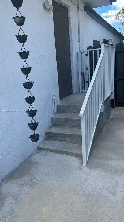 Recently Rented: $1,500 (1 beds, 1 baths, 1465 Square Feet)