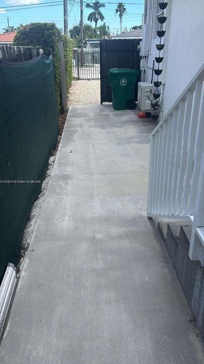 Recently Rented: $1,500 (1 beds, 1 baths, 1465 Square Feet)