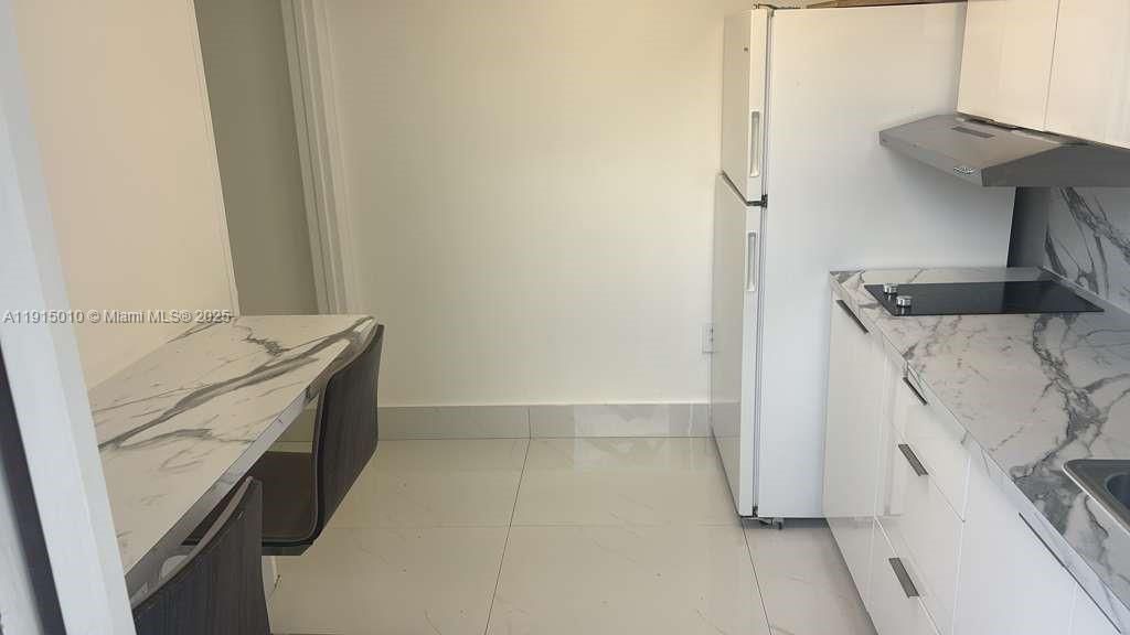 Recently Rented: $1,500 (1 beds, 1 baths, 1465 Square Feet)