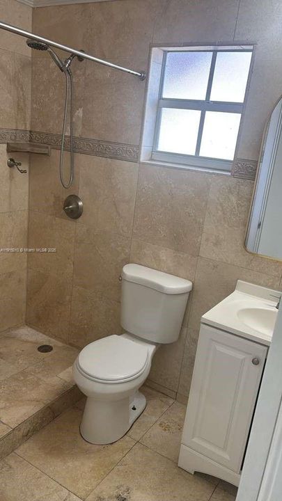 Recently Rented: $1,500 (1 beds, 1 baths, 1465 Square Feet)