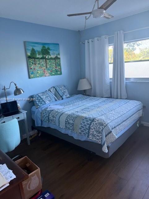 待售: $300,000 (2 贝兹, 2 浴室, 1020 平方英尺)