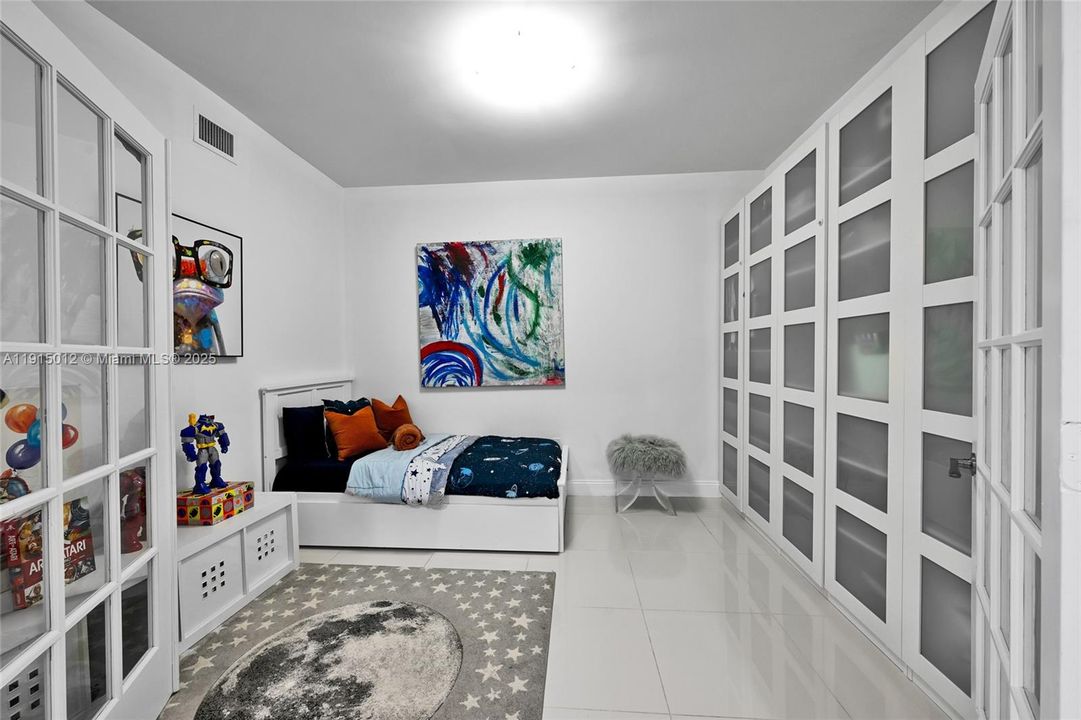 待售: $745,000 (3 贝兹, 2 浴室, 1824 平方英尺)