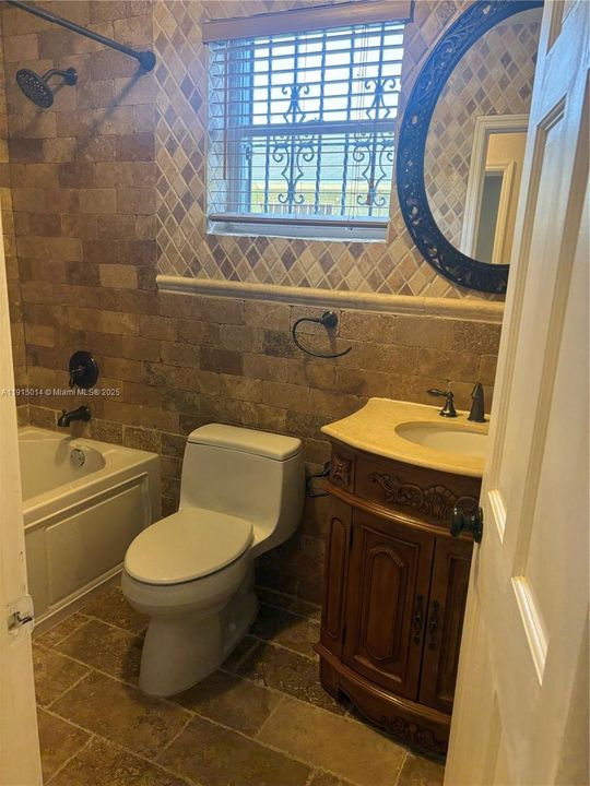 For Rent: $4,750 (5 beds, 4 baths, 3288 Square Feet)