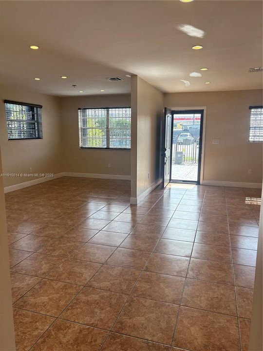 For Rent: $4,750 (5 beds, 4 baths, 3288 Square Feet)