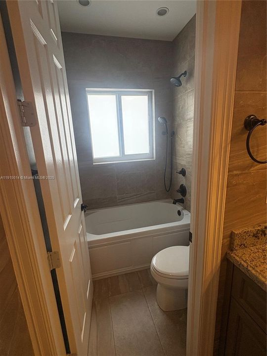 For Rent: $4,750 (5 beds, 4 baths, 3288 Square Feet)