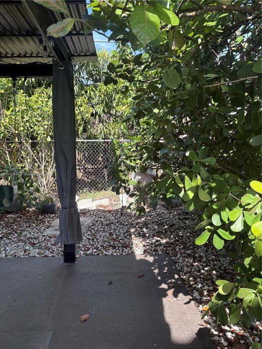 For Rent: $4,750 (5 beds, 4 baths, 3288 Square Feet)