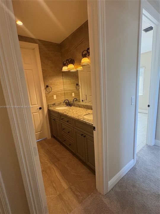 For Rent: $4,750 (5 beds, 4 baths, 3288 Square Feet)