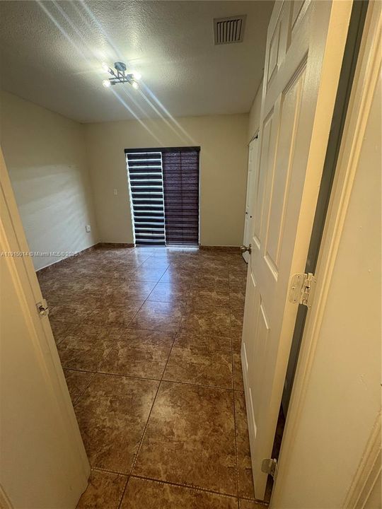 For Rent: $4,750 (5 beds, 4 baths, 3288 Square Feet)