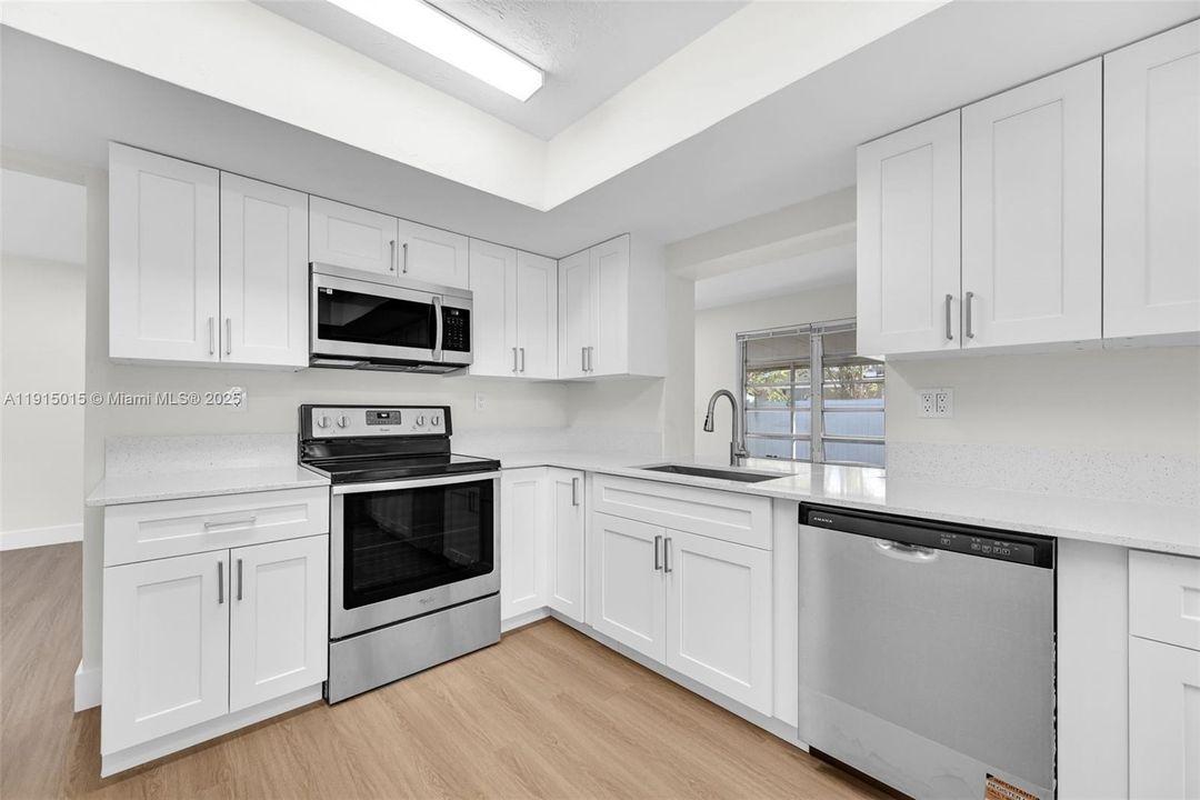 待售: $615,000 (4 贝兹, 2 浴室, 1909 平方英尺)