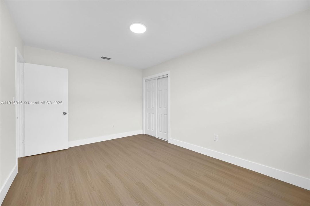 待售: $615,000 (4 贝兹, 2 浴室, 1909 平方英尺)