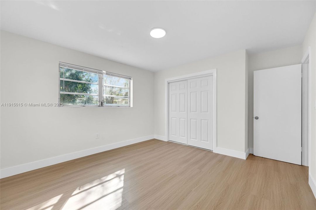 待售: $615,000 (4 贝兹, 2 浴室, 1909 平方英尺)