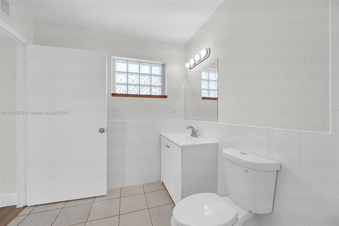 待售: $615,000 (4 贝兹, 2 浴室, 1909 平方英尺)