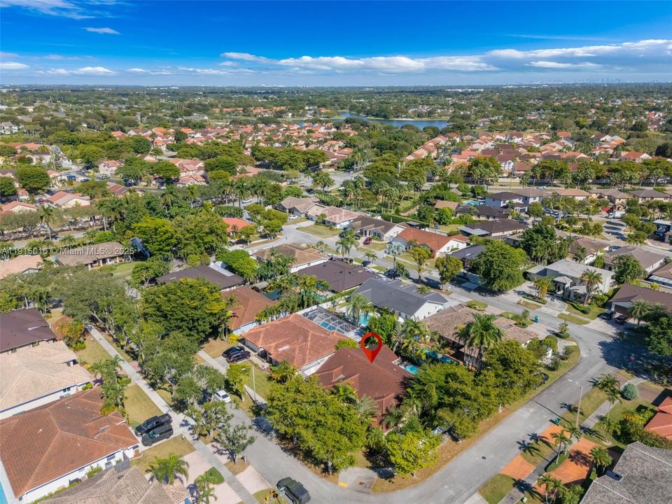 待售: $837,000 (4 贝兹, 2 浴室, 2458 平方英尺)