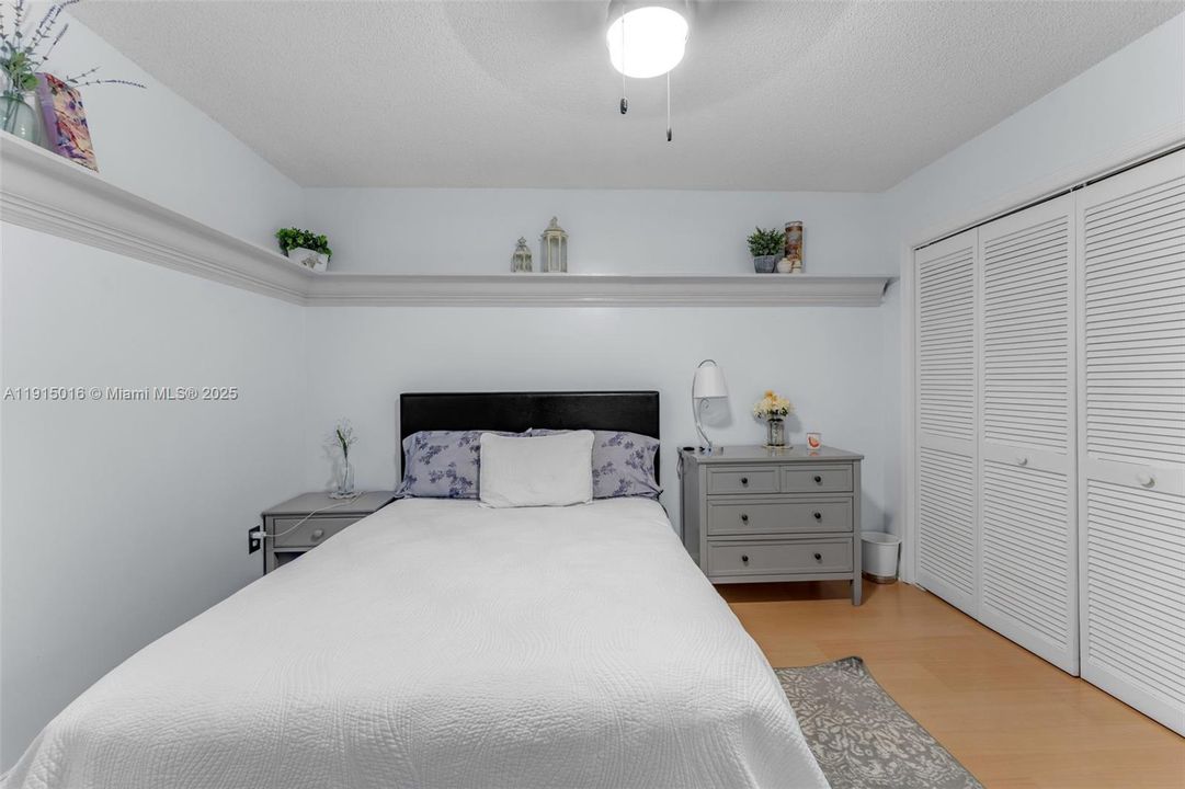 待售: $837,000 (4 贝兹, 2 浴室, 2458 平方英尺)