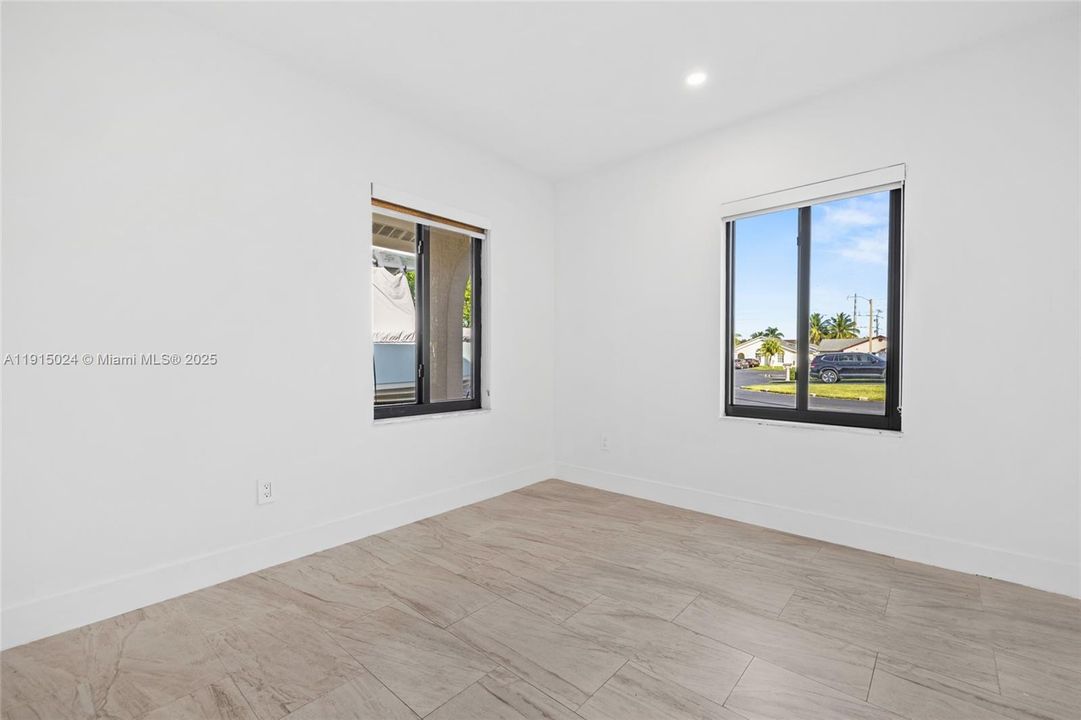 Active With Contract: $479,000 (3 beds, 2 baths, 1397 Square Feet)