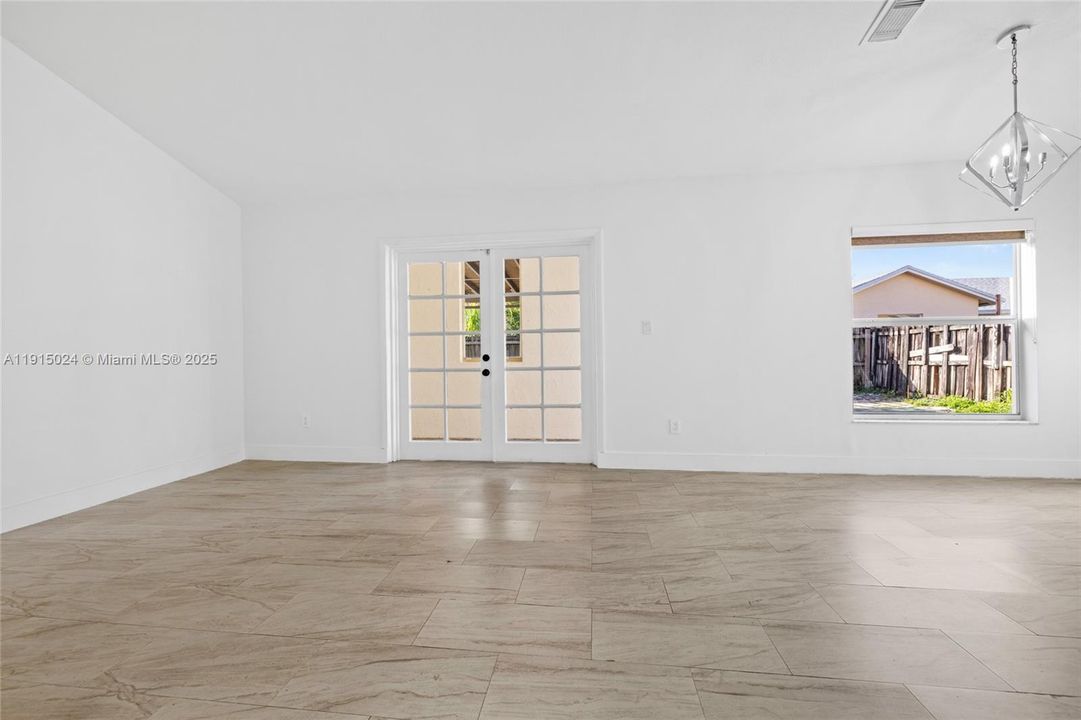 Active With Contract: $479,000 (3 beds, 2 baths, 1397 Square Feet)