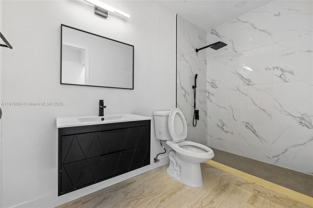 Active With Contract: $479,000 (3 beds, 2 baths, 1397 Square Feet)