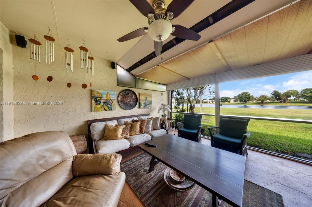 For Sale: $476,000 (3 beds, 2 baths, 1836 Square Feet)