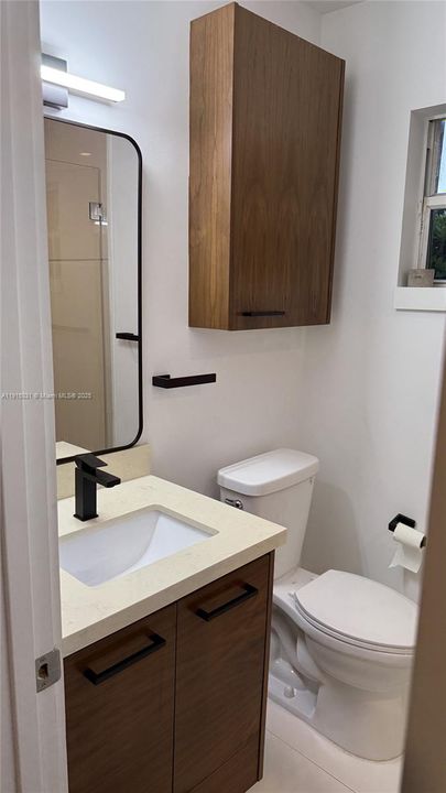 Master in suite bathroom with Shower