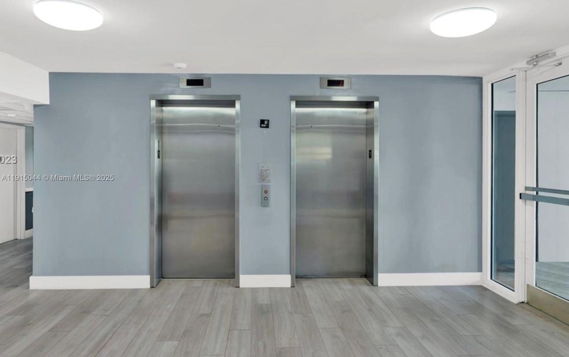 For Sale: $220,000 (1 beds, 1 baths, 800 Square Feet)