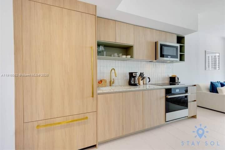 En Venta: $629,900 (1 camas, 1 baños, 588 Pies cuadrados)