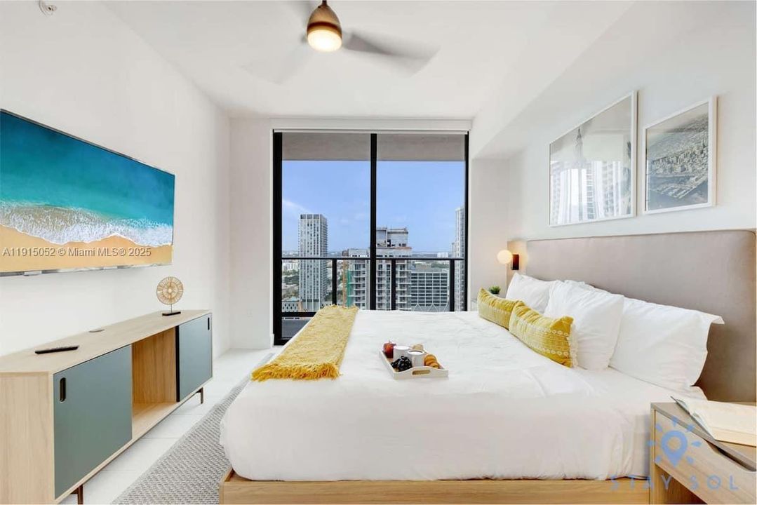 En Venta: $629,900 (1 camas, 1 baños, 588 Pies cuadrados)